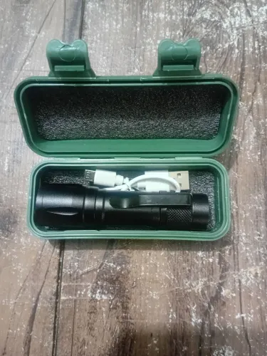 Mini Lanterna de Led recarregável via USB*nova*!