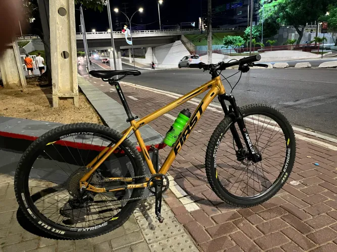 Bicicleta First aro 29 Absolut 12v - bike usada em ótimo estado