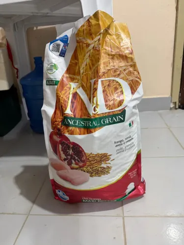 Vende- se ração ND 10 KG