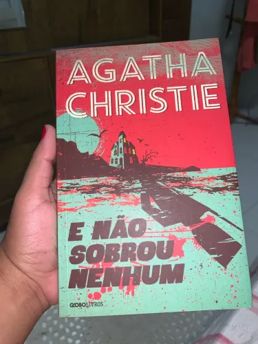 Livro E não Sobrou nenhum - Agata Christie