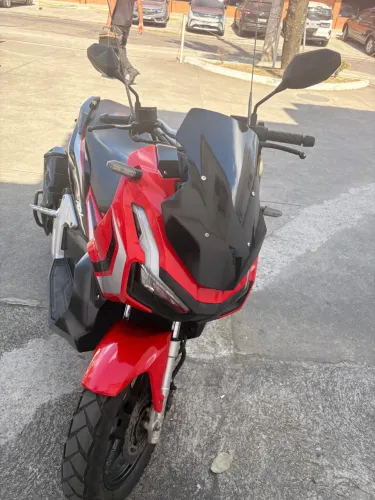 Moto ADV 150