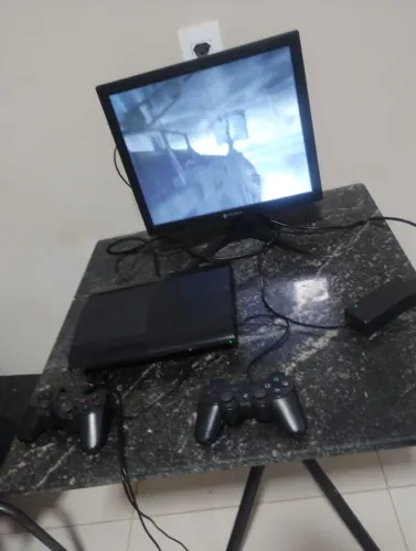 Vendo Ps3 super slim desbloqueado