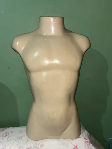Manequim masculino e feminino