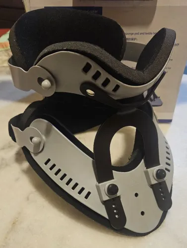 Suporte Cervical Ajustável