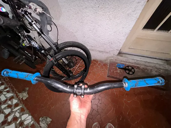 Guidao voador gios com mesa gios 