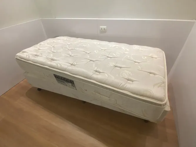 Cama solteiro + colchão