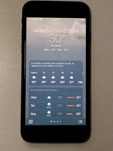 iPhone 8 64GB cinza com carregador de indução de brinde!!!