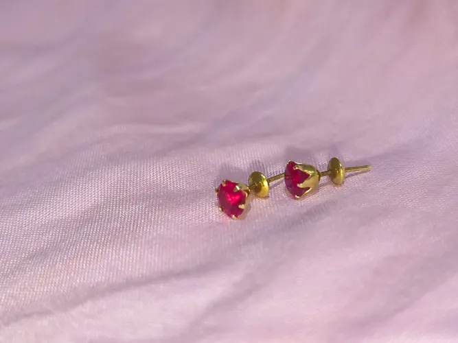 Brinco de ouro 18k