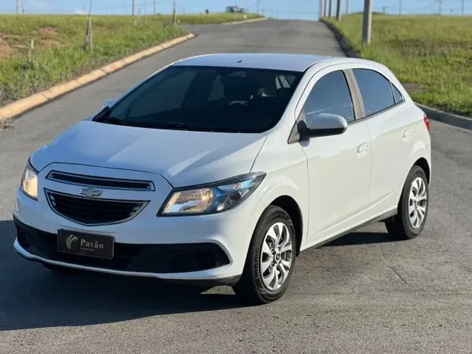 Chevrolet Onix Hatch LT 1.4 8V Flex Power Mec. 4P 2015