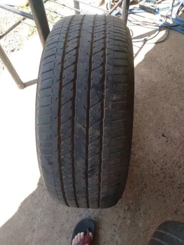 Oportunidade  vendo um Pneu medida 265/60/R18 