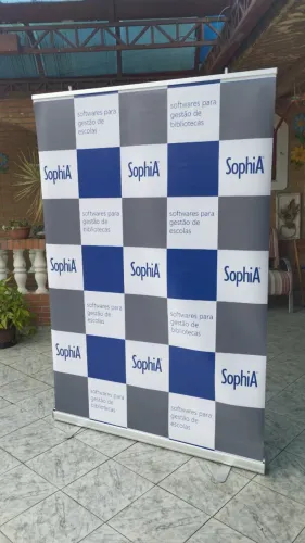 Banner LUXO em aluminio retratil ( Lar 140 cm Alt 210cm, 5,200 Pes )