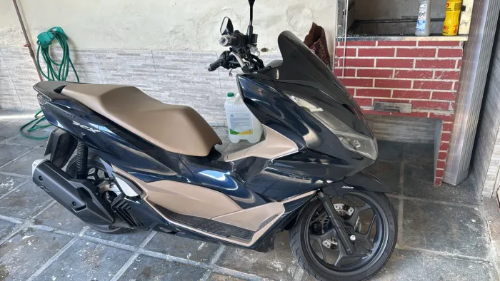 HONDA PCX 2025 Conservada Usada apenas para o trabalho.
