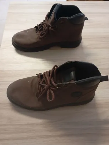 Bota trademan marrom