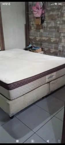 Cama Queen casal molas ensacadas usada 