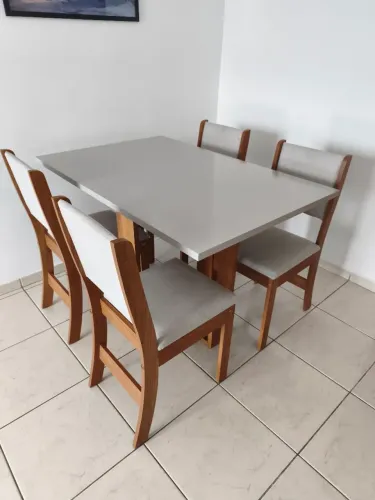 Conjunto Mesa 120 x 80 cm + 4 Cadeiras