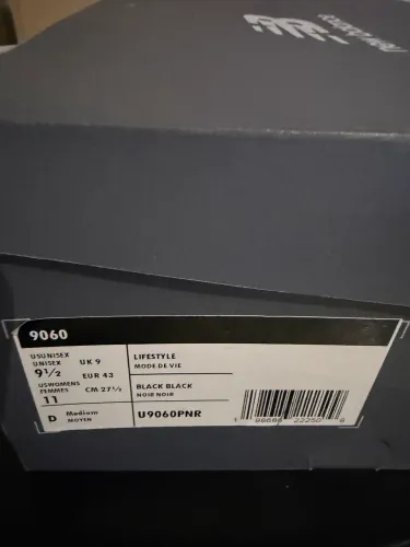 Tênis new balance 9060 preto 41/42 - novo