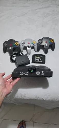 N64 - Nintendo 64 Completo com 3 Controles