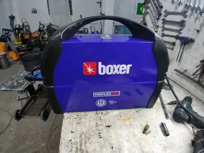 Vendo maquina de solda mig boxer 160 bv 