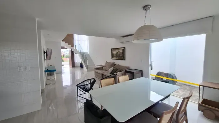 Alugo casa mobiliada duplex no Residencial Damha