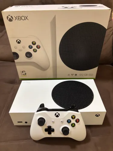 Xbox Series S + Controle Original | Excelente Estado | R$ 1.700