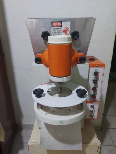 Maquina de salgado