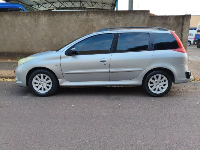 Peugeot 207 SW XS 1.6 Flex 16V 5P Aut. 2009