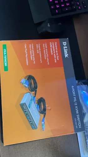Switch Hub Chaveador 4 PORTAS PS2 DKVM-4k DLINK