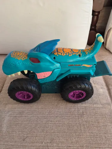Carrinho Hot Wheels Mega Wrex