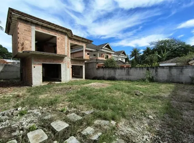OPORTUNIDADE terreno com casa em construção 362m Vargem grande alto padrão