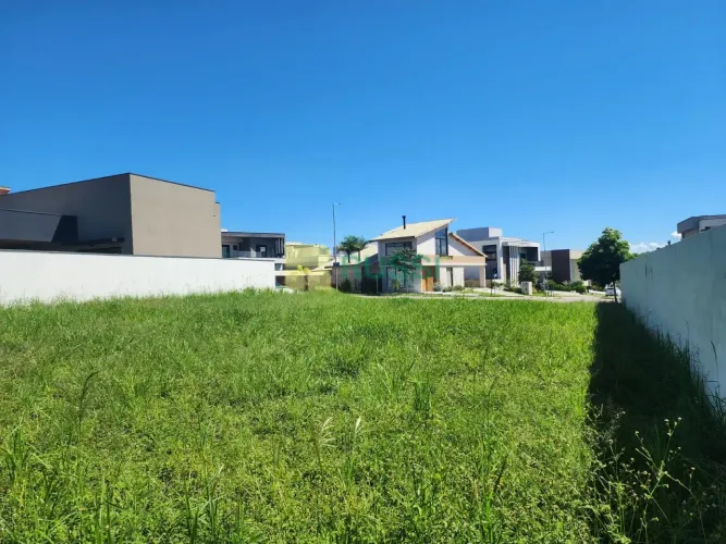 Lote à Venda, Condomínio Residencial Colinas do Paratehy, São José dos Campos, SP