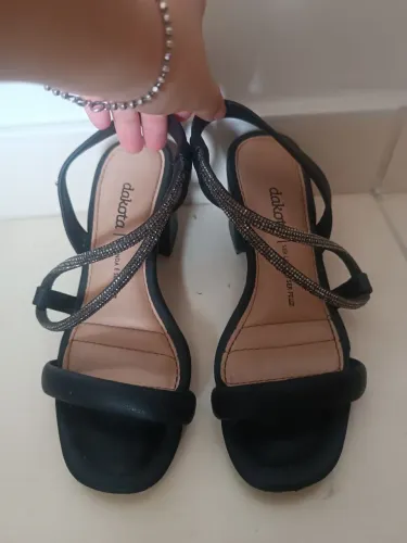 Sandália de salto preta Dakota n33/34