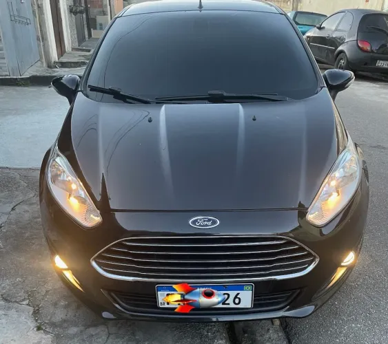 Ford Fiesta Titanium 1.6 16V Flex Mec. 2014