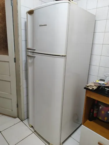 Geladeira Electrolux Air Flow System DC 45