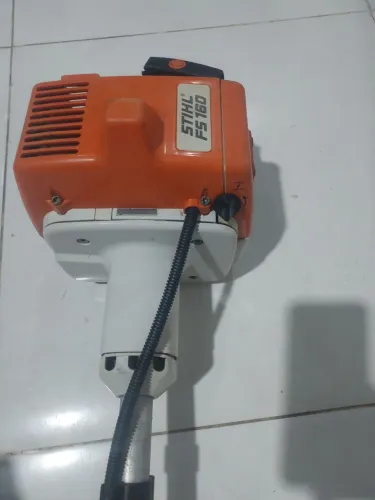 Roçadeira sthil fs 160 bem conservada acompanha o cinto e o trayme de nailon