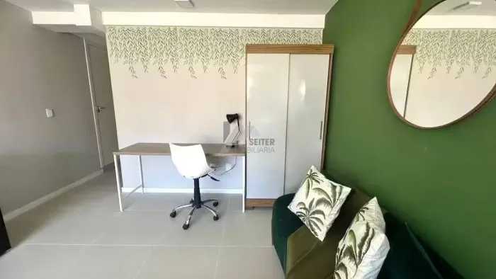 Flat/Loft/Estúdio com 5 quartos, Centro - Florianópolis