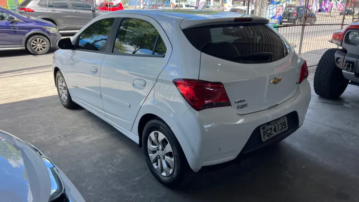 Chevrolet Onix Hatch LT 1.0 8V Flex Mec. 4P 2019