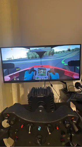 Monitor 30 polegadas CRUA com braço mecânico 200hz