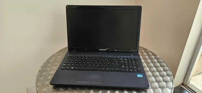 Notebook Samsung Core i3