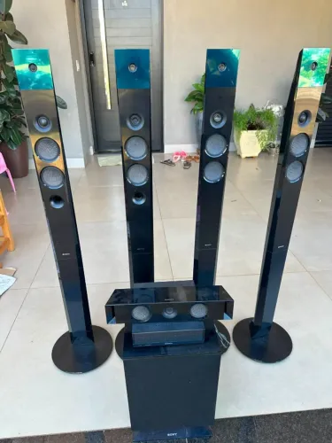 Home Theater Sony 5.1 Canais Blu-ray com caixas torre preto
