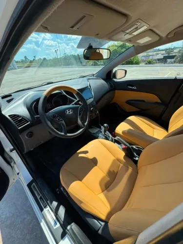 Hyundai HB20S Copa DO Mundo 1.6 Flex 16V Aut. 2015