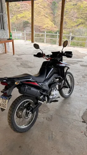 Vende-se bros ótimo estado de conservação