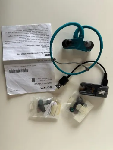 fone de ouvido Sony Walkman NW-WS623