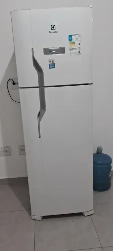Geladeira Electrolux 371l 