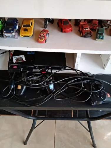 Vídeo game PS2 completo com 2 controles e jogos