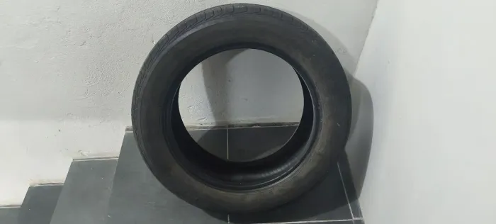 Pneu Bridgestone Turanza 205/55 R16 modelo ER300