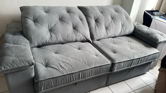 Sofá novíssimo 