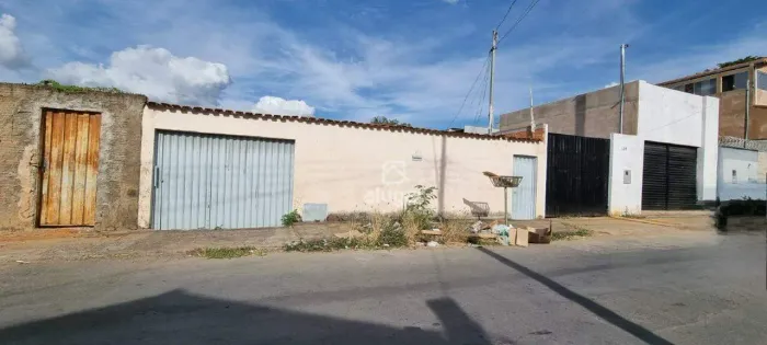 Casa à venda, 2 quartos, 2 vagas, São Geraldo - Montes Claros/MG - R$ 200.000,00 - Alugar