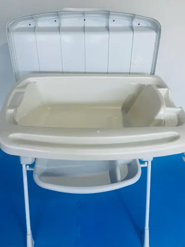 Banheira Bebê Burigotto Splash Com Trocador - Muito Conservada