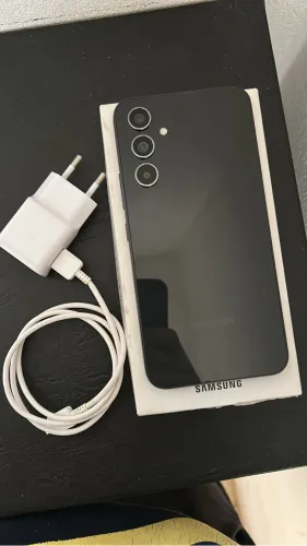 Vende um a54 semi novo