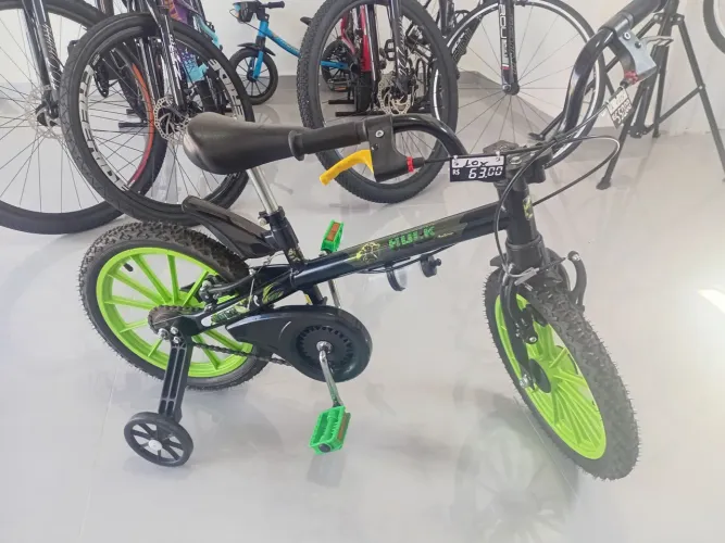 Bicicleta absolute aro 16 hulk
